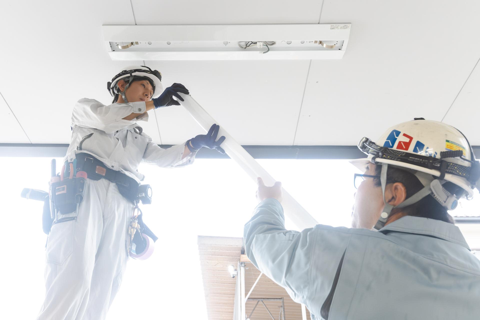 電気工事士の画像